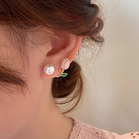 2022 New Pink Tulip Flowers Stud Earrings Contracted Fashion Elegant Fine Pearl Trend Women Earrings Christmas Jewelry